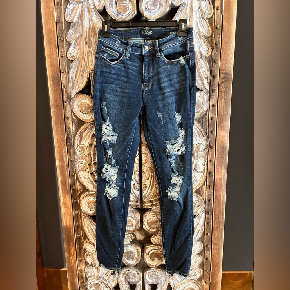 Judy Blue Distressed Skinny Jean